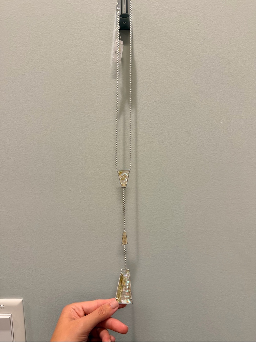 Silver Drop Lariat Necklace with Iridescent Shell Accents - Kendra Scott